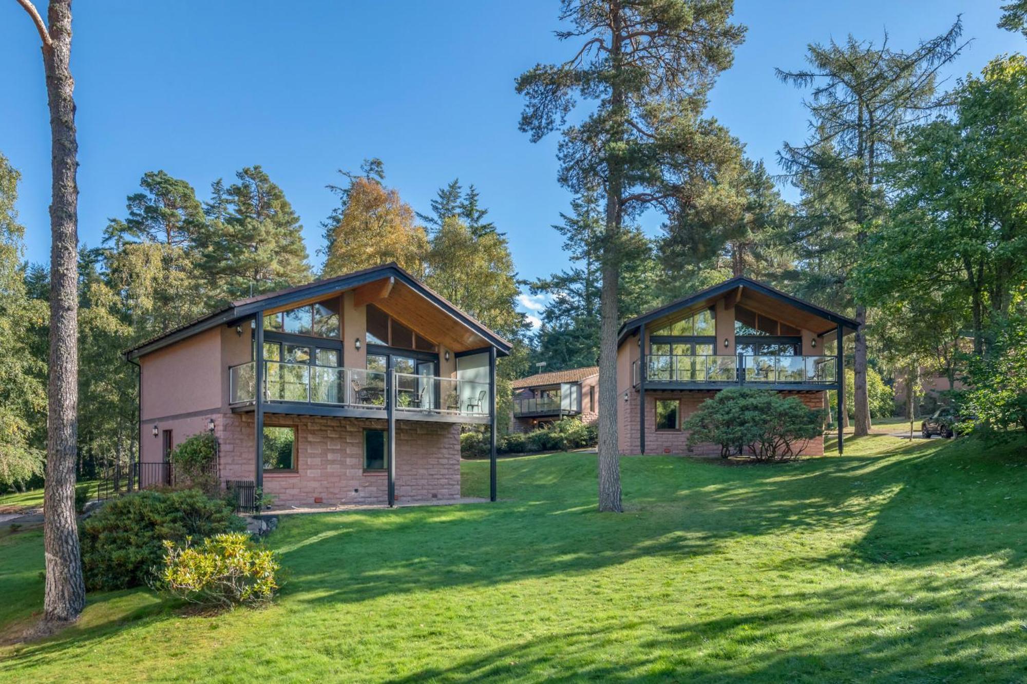 The Lodges At Craigendarroch Country Club Ballater Exterior photo